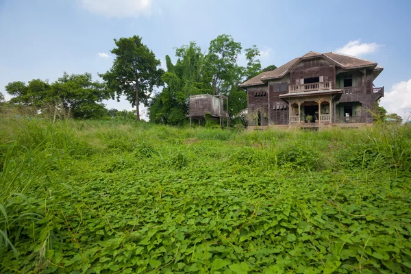 Casa Velha Abandonada — Fotografia de Stock