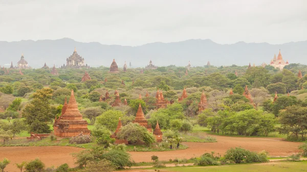 Antiguas pagodas en Bagan Mandalay, Myanmar — Foto de Stock