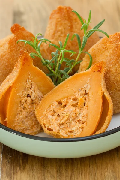 Typisch Portugese gerecht coxinhas de frango — Stockfoto