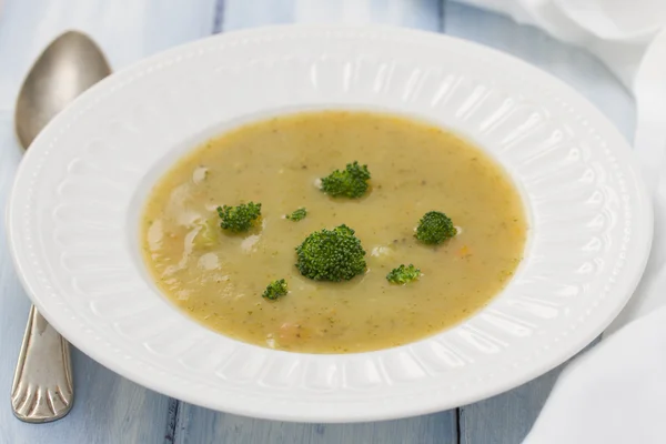 Sup sayuran dengan brokoli — Stok Foto