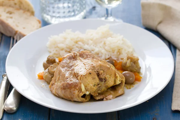 Rabbit stew with mushrooms, carrot and boiled rice — Stock Photo, Image