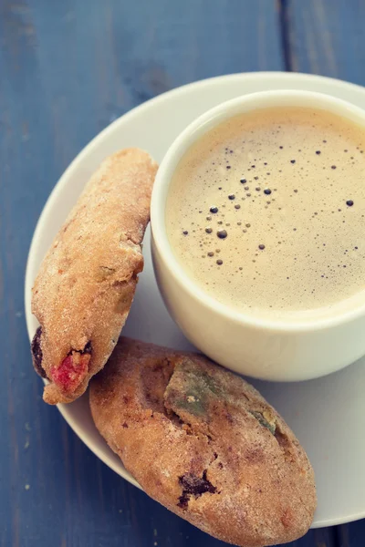 Tasse Kaffee mit Keksen — Stockfoto