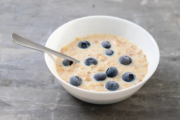 Healthy Wheat Flakes Milk Blueberries White Bowl — Stock Photo, Image