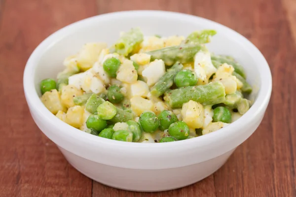 Vegetable salad in white bowl — Stock Photo, Image