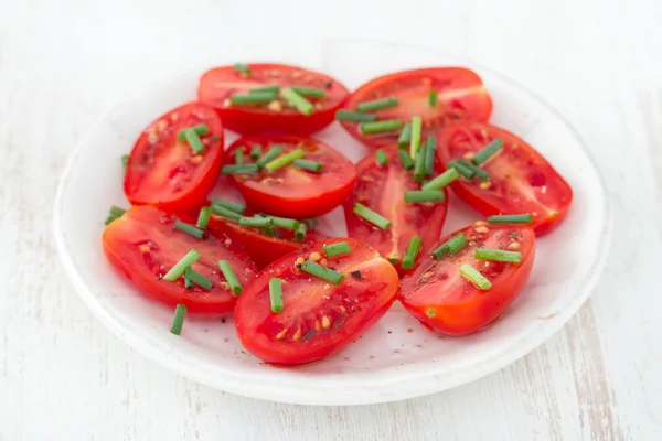 Tomate de salada com cebola verde — Fotografia de Stock