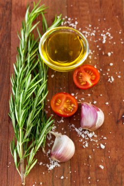 Zeytinyağı ile pembe biber