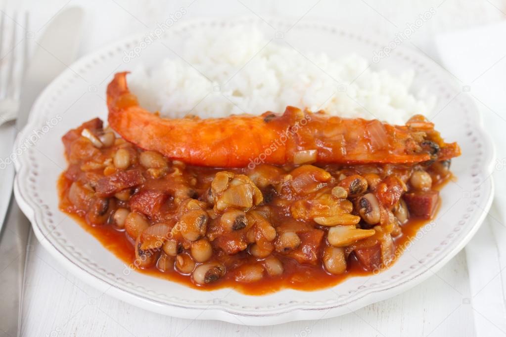 Beans with seafood and shrimps