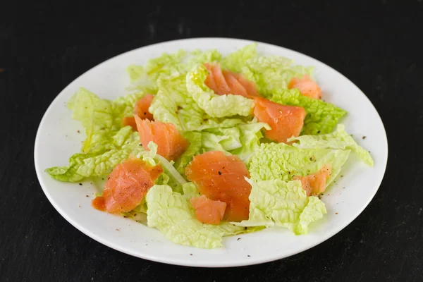 Salad with smoked salmon — Stock Photo, Image