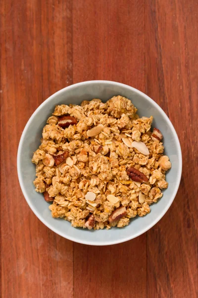 Granola en tazón —  Fotos de Stock