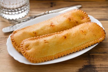 Tipik Portekizce kurabiye plaka üzerinde