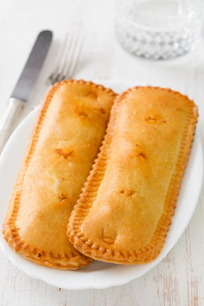 Beyaz arka plan üzerinde plaka üzerinde tipik Portekizce Picture