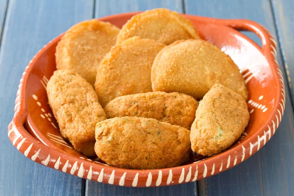 Carne e bacalhau peixe croquete — Fotografia de Stock