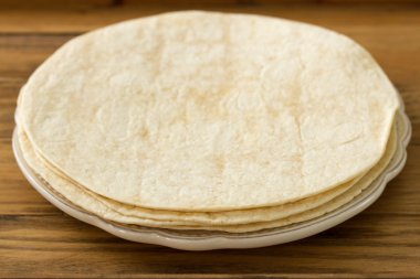 kahverengi ahşap arka planda ekmek