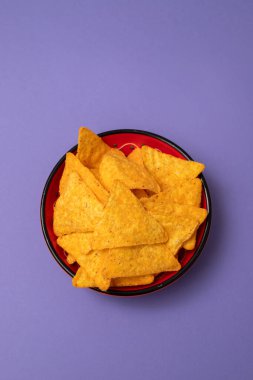 Mısır gevreği, güzel bir kasede cips.