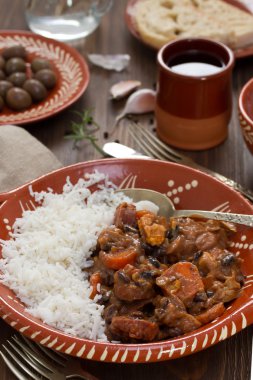tipik Portekizce çanak feijoada pirinç seramik kase