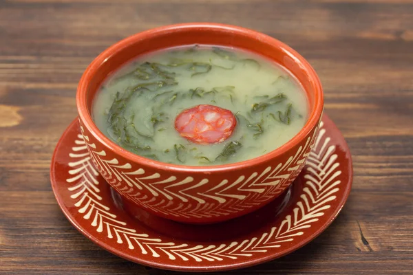 tipik Portekizce çorba caldo verde