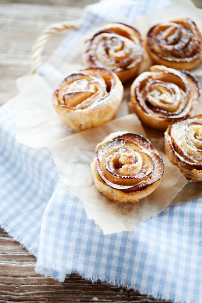 Hermosas rosas de manzana — Foto de Stock