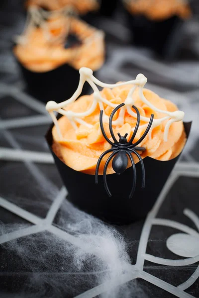 Cadılar Bayramı için örümcek cupcake — Stok fotoğraf