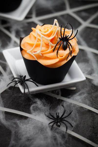 Cupcake de aranha para Halloween — Fotografia de Stock