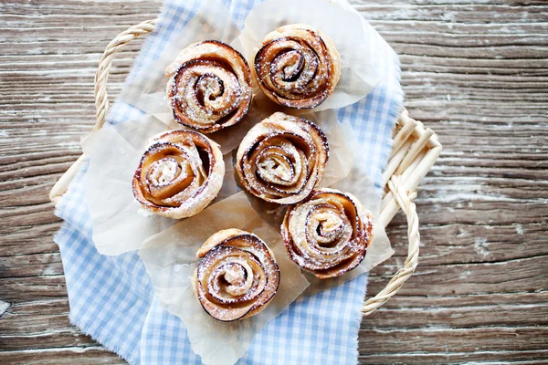 Hermosas rosas de manzana — Foto de Stock