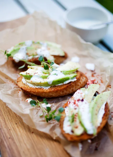 Toasts with cream cheese — Stock Photo, Image