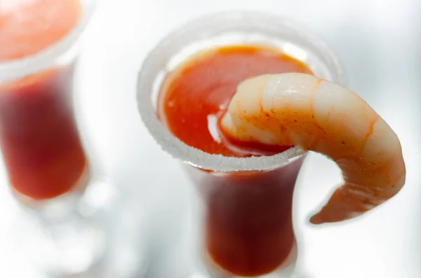 Bloody Mary Cocktail Disiapkan Dengan Vodka Murni Jus Tomat Dan — Stok Foto