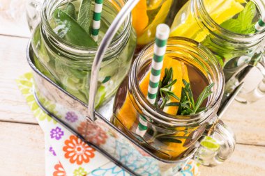 Narenciye infüzyon su Detoks