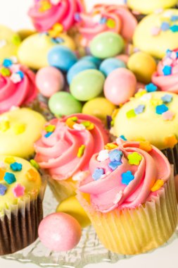 Minyatür Paskalya kek 