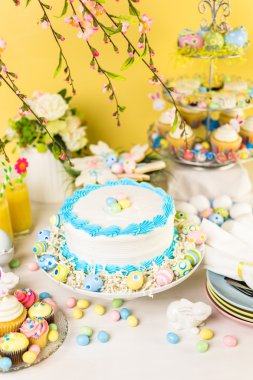 Tatlı tablo Easter için