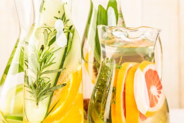 Narenciye infüzyon su Detoks
