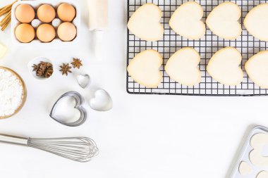 Fırın kalp şeklinde şeker kurabiye