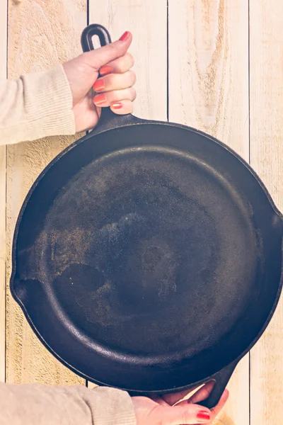 Cast iron skillet — Stock Photo, Image