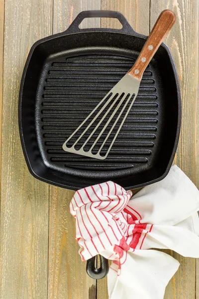 Cast iron skillet — Stock Photo, Image