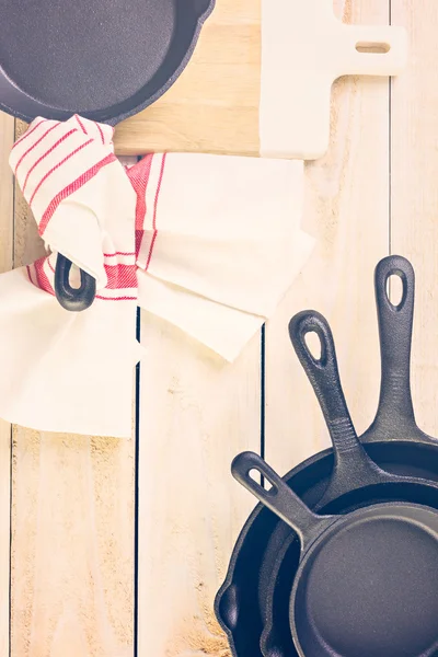 Cast iron skillets — Stock Photo, Image