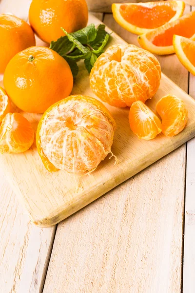 Variety of citrus fruits — Stock Photo, Image