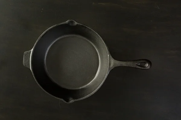 传统的铸铁锅 — 图库照片