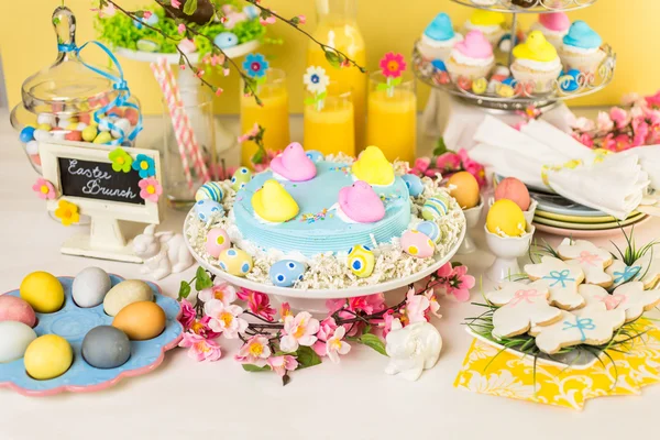 Easter brunch table — Stock Photo, Image