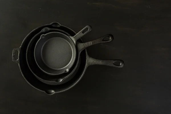 传统的铸铁煎锅 — 图库照片
