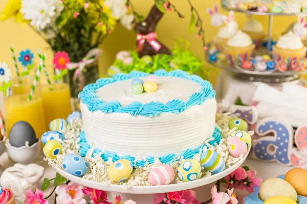 Dessert table for Easter — Stock Photo, Image