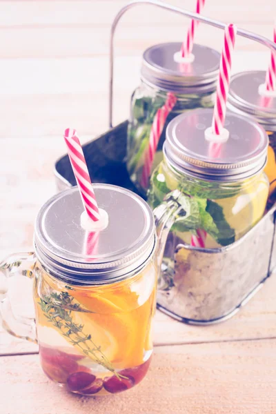 Detox citrus infused water — Stock Photo, Image