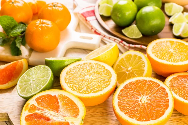 Verscheidenheid van citrusvruchten Stockfoto