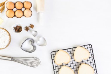 Fırın kalp şeklinde şeker kurabiye