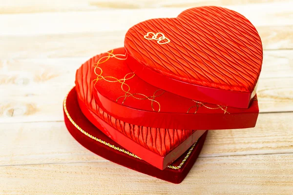 Hartvormige dozen met gastronomische chocolade — Stockfoto
