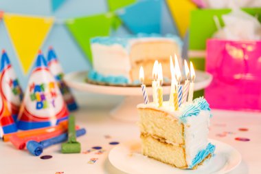 basit doğum günü pastası