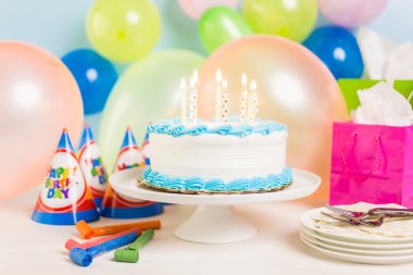 basit doğum günü pastası