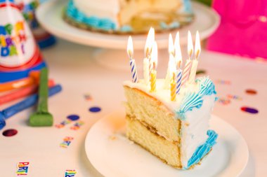 basit doğum günü pastası