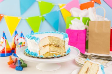 basit doğum günü pastası