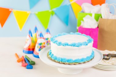 basit doğum günü pastası