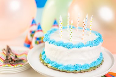 basit doğum günü pastası