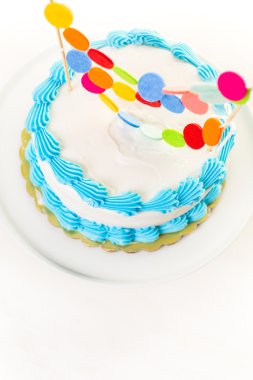 basit doğum günü pastası